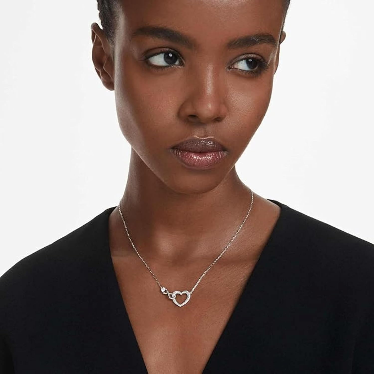 1779749996_Swarovski-Hyperbola-Collezione-Esclusiva-Amazon.jpg