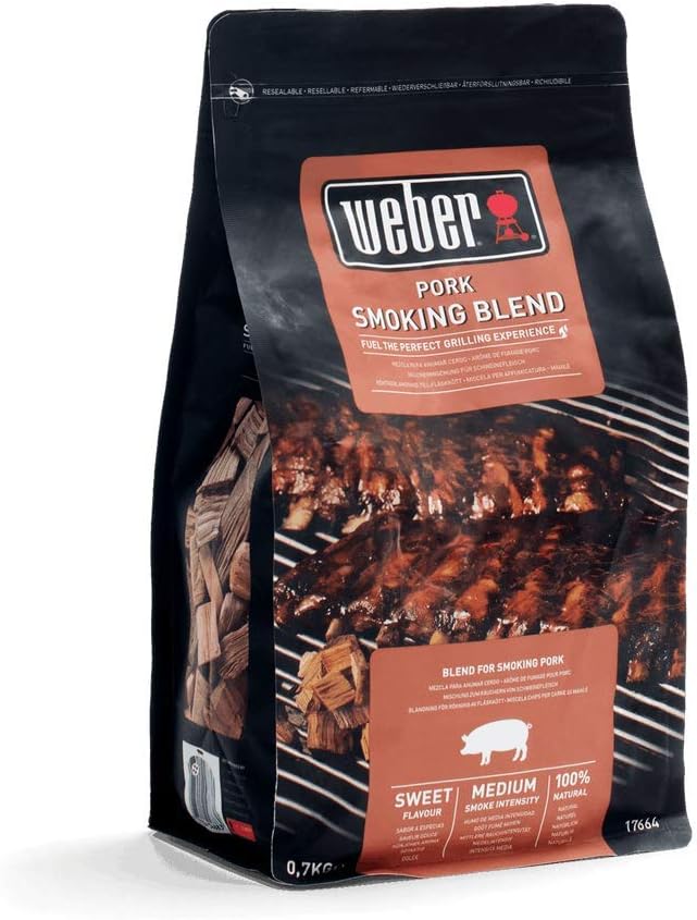 Weber Smoking Chips (700 g) – for Pork, Mixture of Hardwood and Fruit